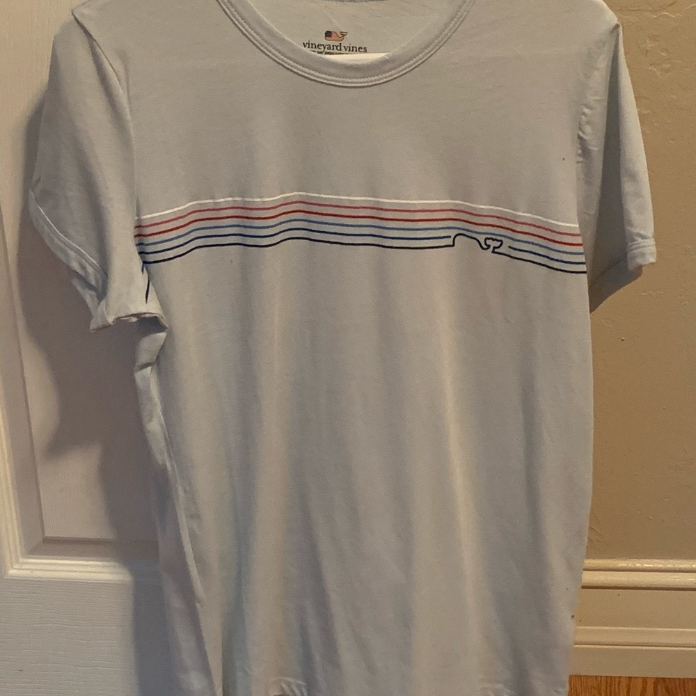 This is a short sleeve Vineyard Vines shirt